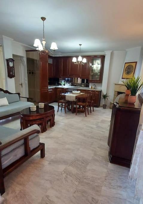 Fori'S Nest Home Skg Thessaloniki Exterior foto